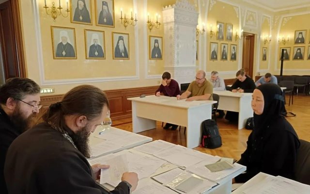 как поступит в духовную школу Сибири