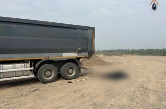 бадалык красноярск убило током водителя самосвала